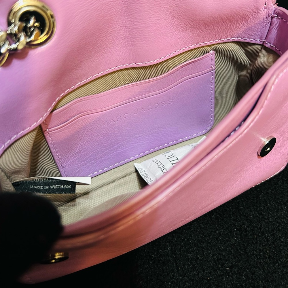 Marc Jacobs Mini Glam Shot Bag🫰 - Picture 9 of 16